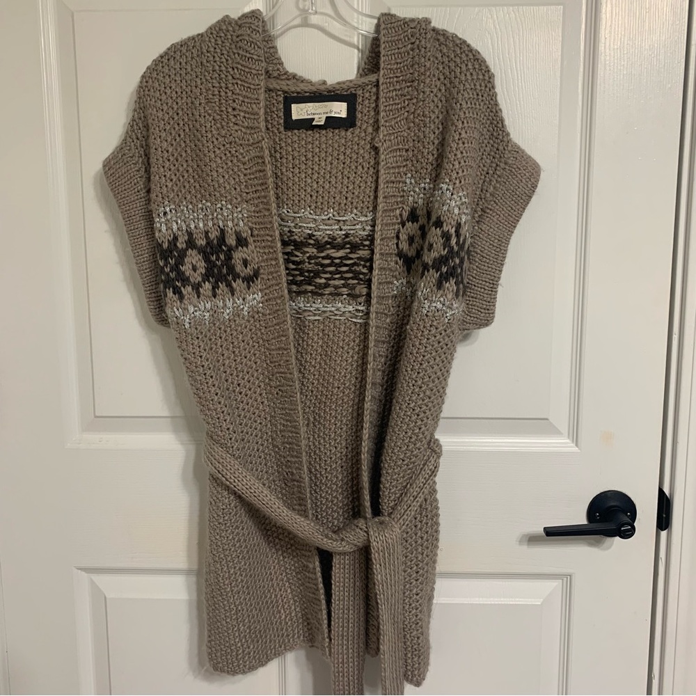 Between You & Me Cozy Hooded Knit‎ Woolblend Cardigan Tie Belt  Short Sleeve Med